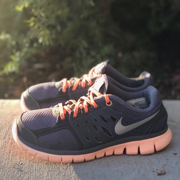 Nike Flex 2013 RN | Running Shoe - Picture 2 of 6